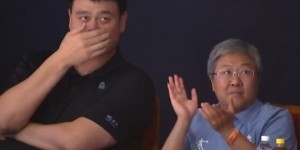 姚明现场观战清华大学VS白鸥大学的亚洲大学生篮球联赛半决赛